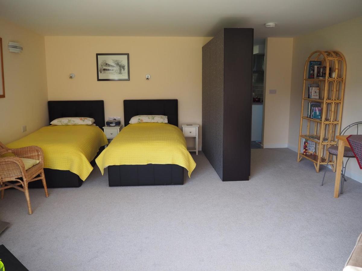 Truro Apartment In A Stunning Quiet Location エクステリア 写真