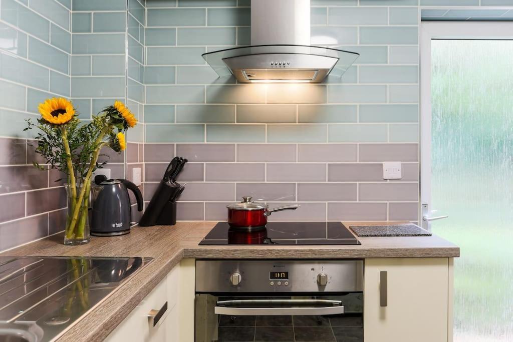 Truro Apartment In A Stunning Quiet Location エクステリア 写真
